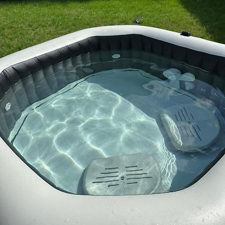 Traumhafte Haushaelfte Mit Kamin, Garten & Whirlpool Apartment Berlin Bagian luar foto