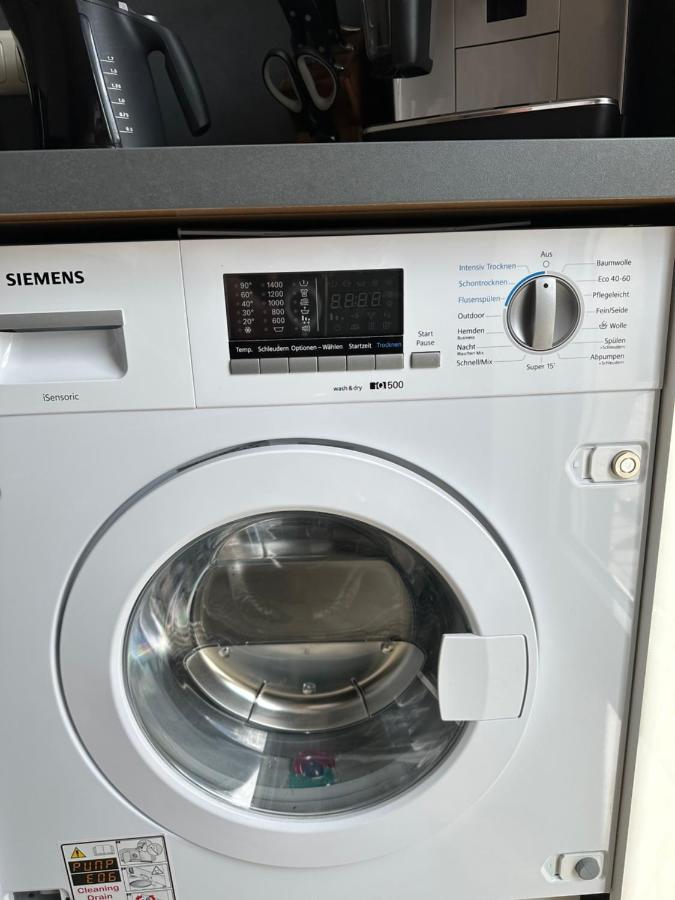 Traumhafte Haushaelfte Mit Kamin, Garten & Whirlpool Apartment Berlin Bagian luar foto